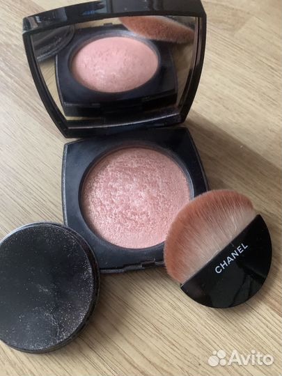 Пудра Chanel Lumire 30 rosy gold