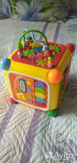 Развивающий кубик