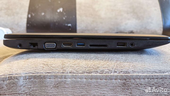 Ноутбук Asus F553M