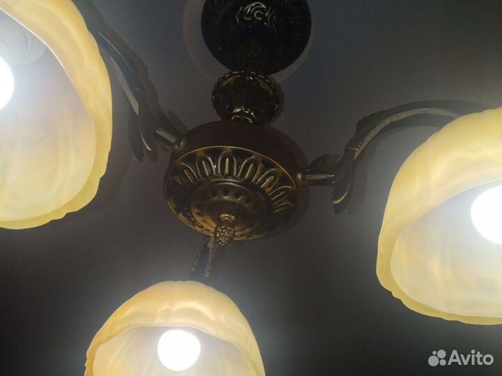 Люстра подвесная потолочная