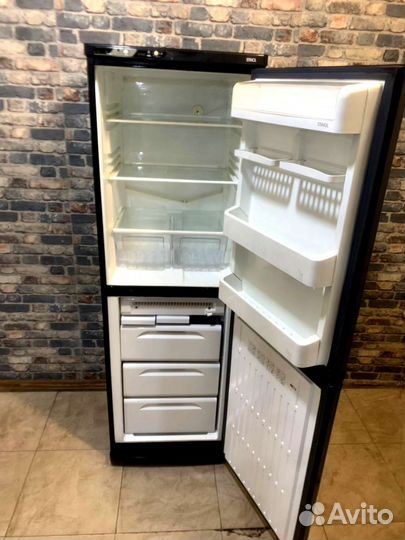 Чёрный холодильник б/у Stinol с доставкой, синий