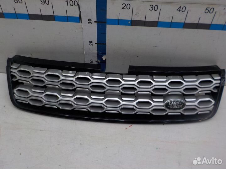 Решетка радиатора Land Rover Discovery Sport 2015