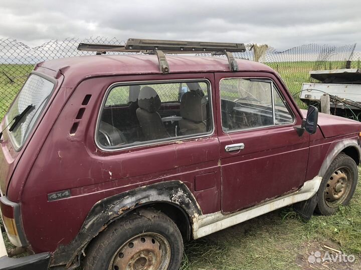 LADA 4x4 (Нива) 1.7 МТ, 1996, 220 000 км
