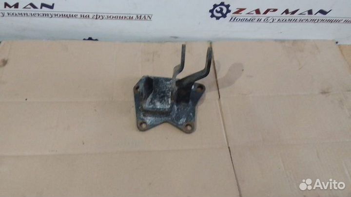 Кронштейн торсиона правый Man Tga