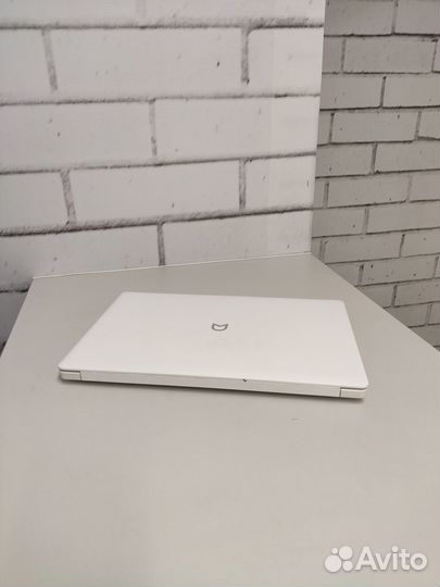 Top Laptop Компактный белый ноутбук Irbis