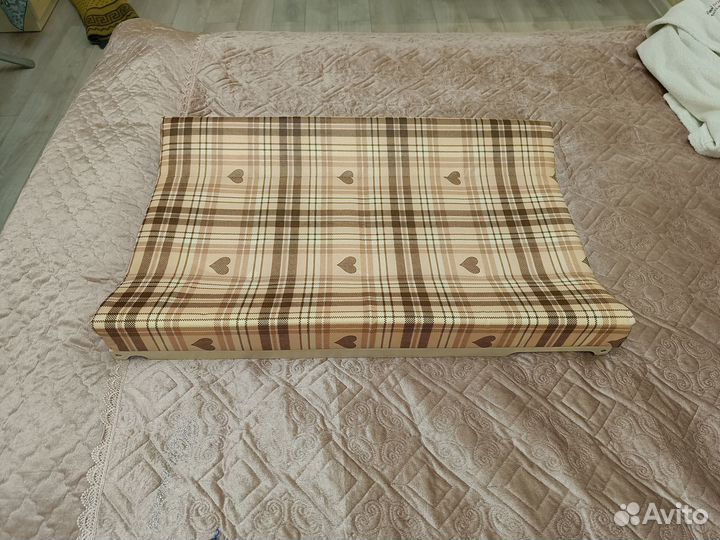 Пеленальная доска на кроватку