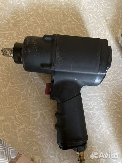 Пневматический пистолет