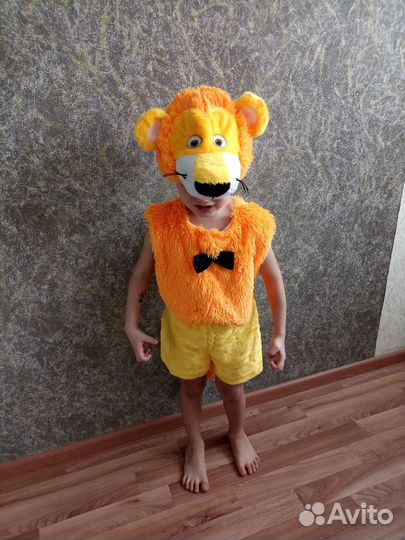 Костюм льва, волка