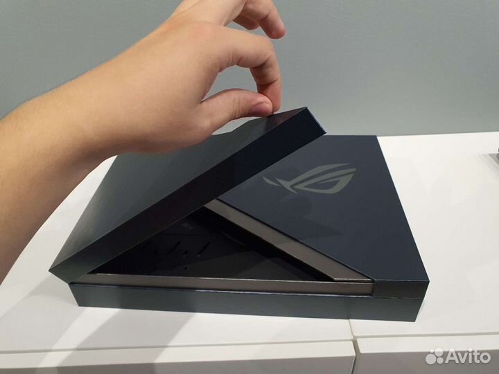 Asus rog zephyrus duo 15