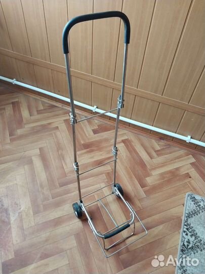 Тележка для сумок и чемоданов