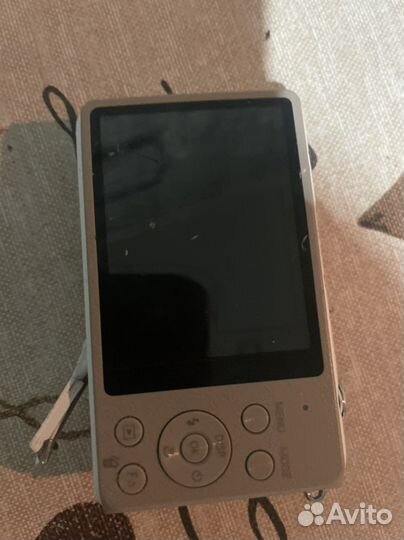 Компактный фотоаппарат