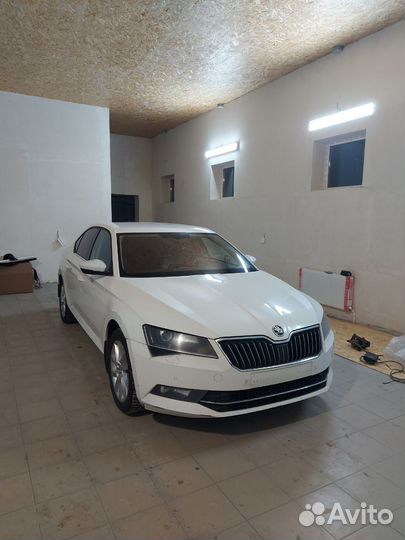 Правый порог Skoda Superb 3