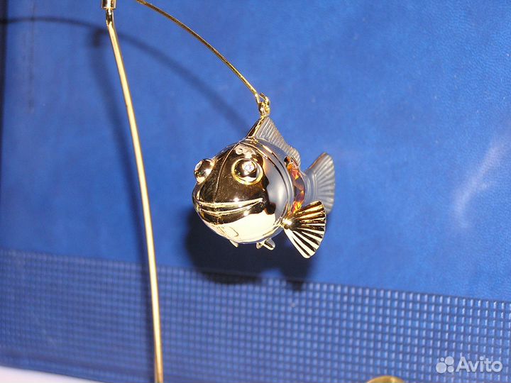 Рыбки на коромысле