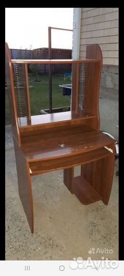 Компьютерный стол