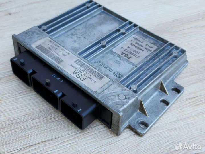 Эбу двигателя Sagem Peugeot 406 1,8 6FZ EW7J4