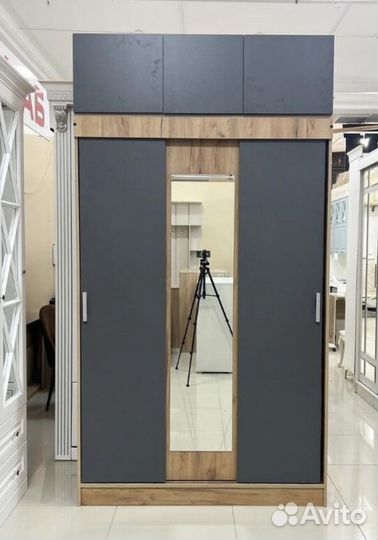 Шкаф купе с антресолью