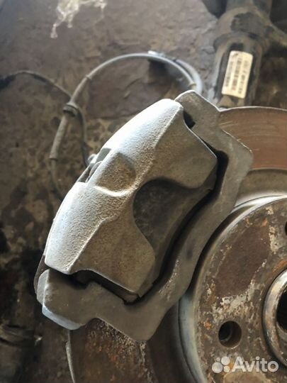 Суппорт правый,левый на ладу гранту