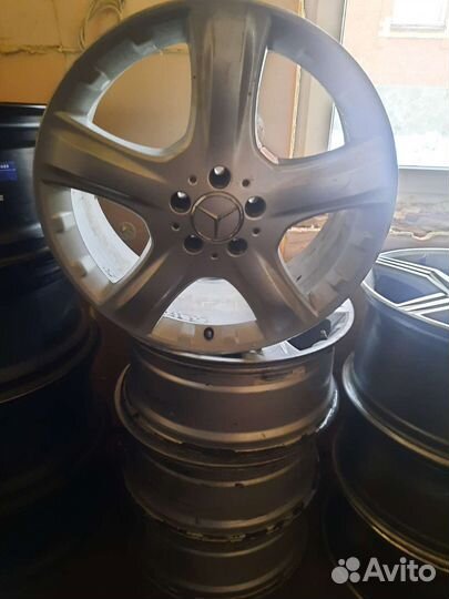 Комплект оригинальных дисков R19 на Мерседес