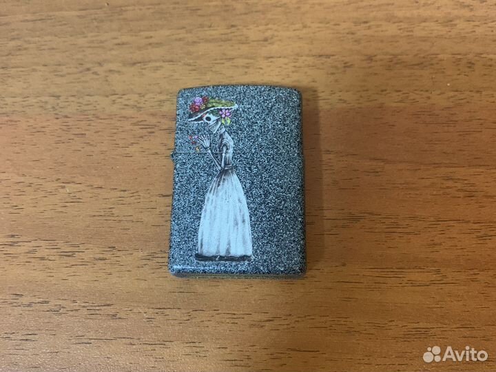 Зажигалка бензиновая zippo