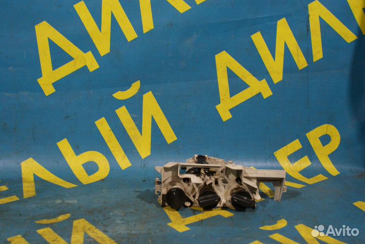 Блок управления Toyota Corolla E11