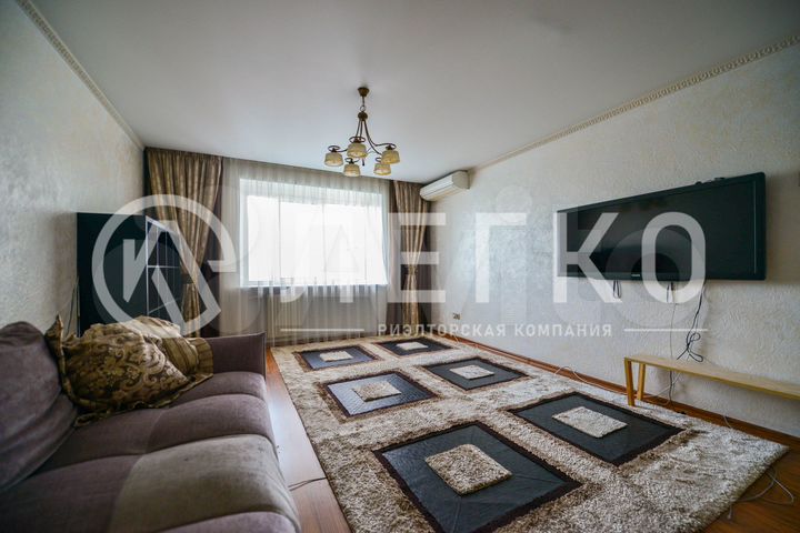 3-к. квартира, 100 м², 7/14 эт.