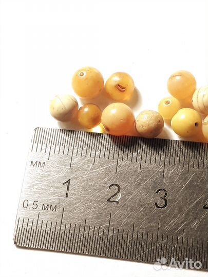 Шарики из Балтийского Янтаря(900гр. наличии)