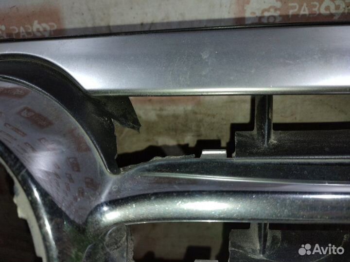 Решетка радиатора Volkswagen Touareg 2203-2010