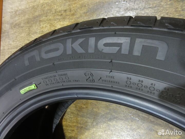 Nokian Tyres Hakka Black 235/50 R18 101Y