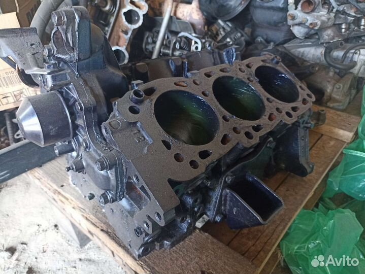 Двигатель 6G72