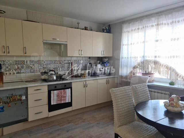 4-к. квартира, 137 м², 9/10 эт.
