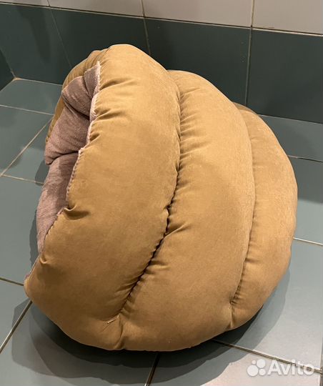 Лежанка для кошек