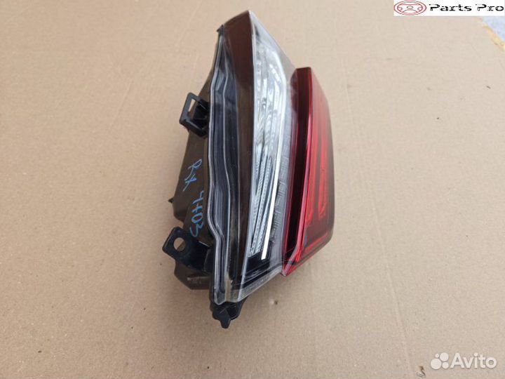 Фонарь в крышку багажника б/у Лексус рх 4