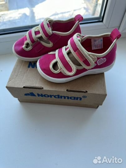 Сандали для девочки