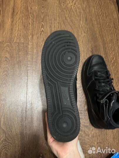 Nike air force 1 mid black