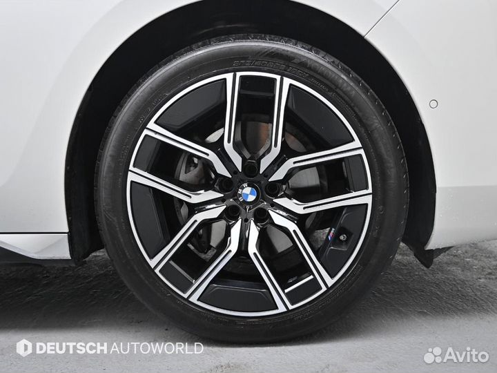 BMW 7 серия 3.0 AT, 2024, 9 900 км