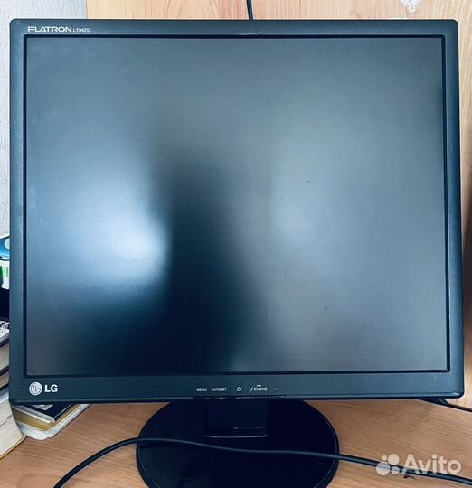 Монитор Lg flatron L1952s и L1942s