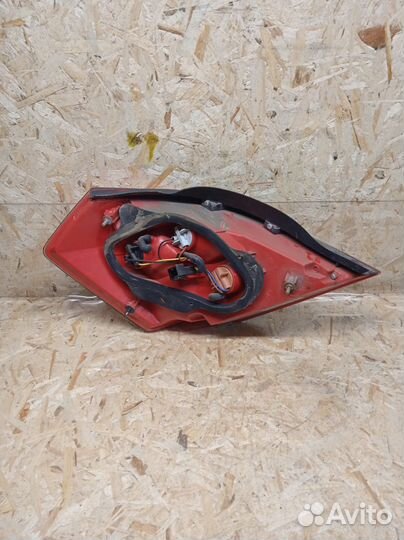 Фонарь задний правый Geely Emgrand EC7