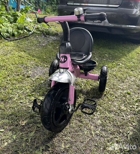 Трехколесный велосипед