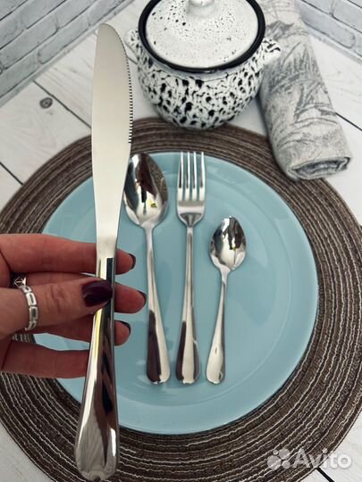 Набор столовых приборов новый