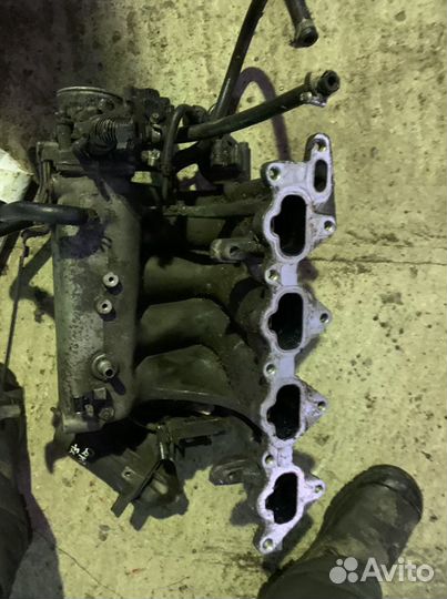 Впускной коллектор Santa FE classic G4JS 2.4