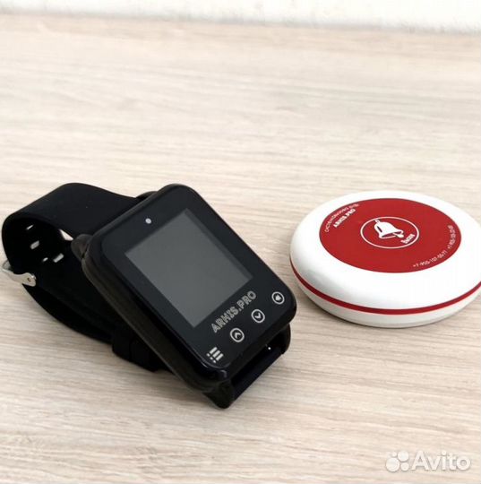 Кнопка вызова официанта и часы пейджер Элит