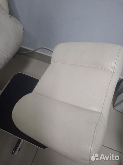 Продаю педикюрное кресло б/у