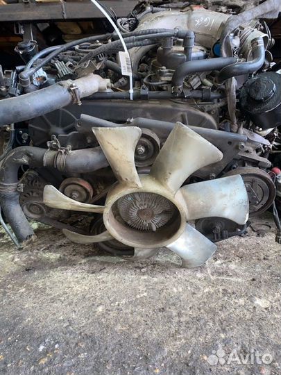 Двигатель Nissan Terrano VG33-E