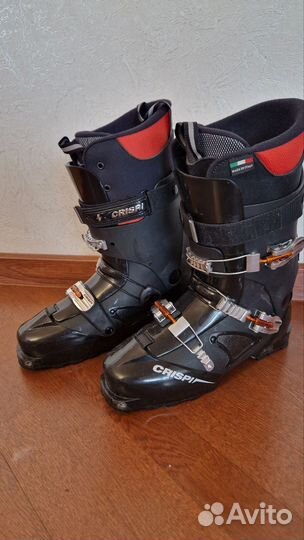 Горнолыжные ботинки