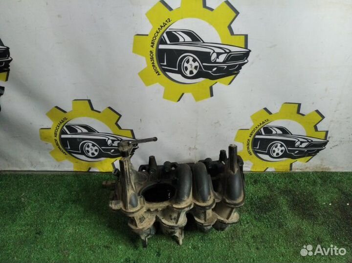 Коллектор впускной Renault Sandero хетчбэк K7M