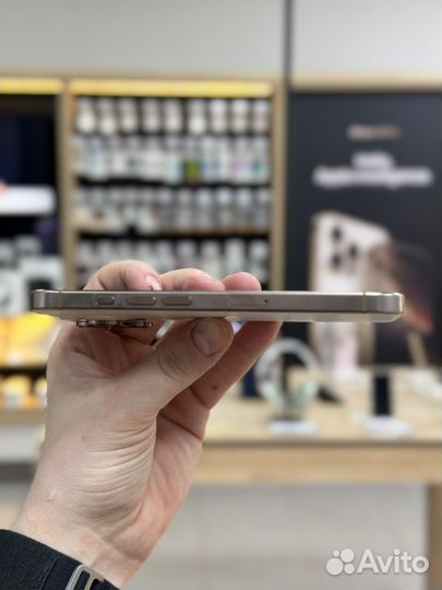 iPhone 16 Pro, 256 ГБ