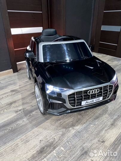 Детская электро машина Audi Q8