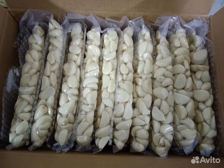 Чеснок свежий очищенный (Китай) в вакууме
