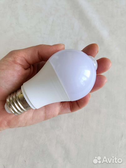 Лампа светодиодная, движения датчик