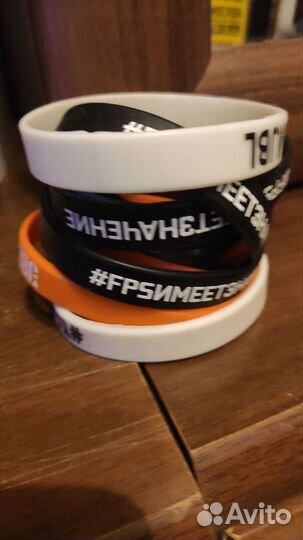 Резиновые браслеты